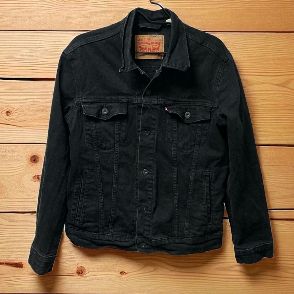 Levi's Classic Black Denim Jacket for Men - Picture 3 of 7